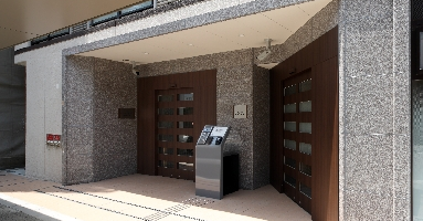 サービス付き高齢者向け住宅 サンケアホーム神戸三宮 エントランス